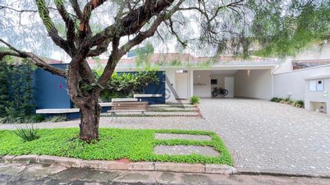 Casa à venda em Campinas, Loteamento Caminhos de São Conrado (Sousas), com 3 quartos, com 258 m²